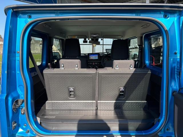 ジムニー ＸＣ　４ＷＤ　ＡＴ　ワンオーナー　／禁煙車　純正ナビ　記録簿　衝突軽減ブレーキ　レーン逸脱警報　前後ドラレコ　Ｂｌｕｅｔｏｏｔｈ　フルセグＴＶ　ＤＶＤ再生　バックカメラ　クルコン　シートヒーター　マッドガード　背面タイヤ　ＬＥＤヘッドライト　純正１６ＡＷ　ＥＴＣ（10枚目）