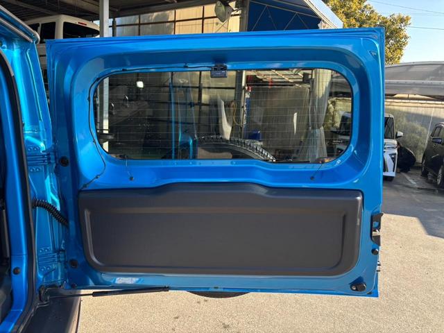 ジムニー ＸＣ　４ＷＤ　ＡＴ　ワンオーナー　／禁煙車　純正ナビ　記録簿　衝突軽減ブレーキ　レーン逸脱警報　前後ドラレコ　Ｂｌｕｅｔｏｏｔｈ　フルセグＴＶ　ＤＶＤ再生　バックカメラ　クルコン　シートヒーター　マッドガード　背面タイヤ　ＬＥＤヘッドライト　純正１６ＡＷ　ＥＴＣ（53枚目）