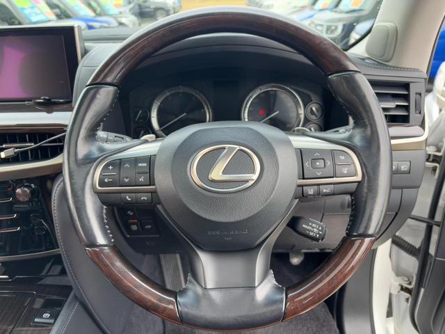 ＬＸ ＬＸ５７０　４ＷＤ　モデリスタ　エアサスキット　茶革レザー　ヒッチメンバー　走行中ＴＶ可能　レクサスセーフティー　全方位カメラ　ＥＴＣ２．０　クールＢＯＸ　ハンドルヒーター　パワーゲート　サスリモートコントローラ　サンルーフ　８人乗り　シートヒーター＆クーラー（12枚目）