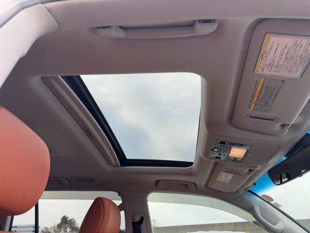 ＬＸ ＬＸ５７０　４ＷＤ　モデリスタ　エアサスキット　茶革レザー　ヒッチメンバー　走行中ＴＶ可能　レクサスセーフティー　全方位カメラ　ＥＴＣ２．０　クールＢＯＸ　ハンドルヒーター　パワーゲート　サスリモートコントローラ　サンルーフ　８人乗り　シートヒーター＆クーラー（24枚目）