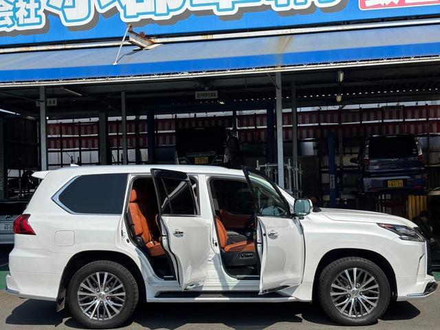 ＬＸ ＬＸ５７０　４ＷＤ　モデリスタ　エアサスキット　茶革レザー　ヒッチメンバー　走行中ＴＶ可能　レクサスセーフティー　全方位カメラ　ＥＴＣ２．０　クールＢＯＸ　ハンドルヒーター　パワーゲート　サスリモートコントローラ　サンルーフ　８人乗り　シートヒーター＆クーラー（36枚目）