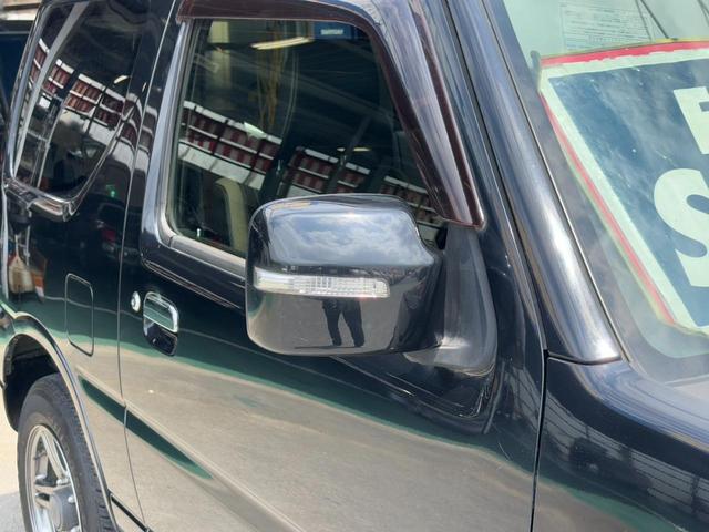 ジムニー ランドベンチャー４ＷＤ　１０型５ＭＴ　ＨＤＤナビ　新車保証書　フルセグＴＶ　ドラレコ　ＥＴＣ　ＤＶＤ再生　ＣＤ　レザーシート　フォグライト　ターボ　ドアバイザー　電格ミラー　キーレス　革巻ハンドル　フロアマット　光軸調整ライト　ＡＢＳ（31枚目）