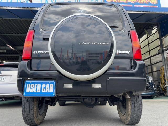 ジムニー ランドベンチャー４ＷＤ　１０型５ＭＴ　ＨＤＤナビ　新車保証書　フルセグＴＶ　ドラレコ　ＥＴＣ　ＤＶＤ再生　ＣＤ　レザーシート　フォグライト　ターボ　ドアバイザー　電格ミラー　キーレス　革巻ハンドル　フロアマット　光軸調整ライト　ＡＢＳ（42枚目）