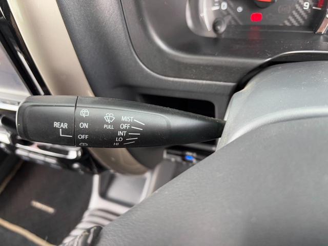 ジムニー ランドベンチャー４ＷＤ　１０型５ＭＴ　ＨＤＤナビ　新車保証書　フルセグＴＶ　ドラレコ　ＥＴＣ　ＤＶＤ再生　ＣＤ　レザーシート　フォグライト　ターボ　ドアバイザー　電格ミラー　キーレス　革巻ハンドル　フロアマット　光軸調整ライト　ＡＢＳ（60枚目）