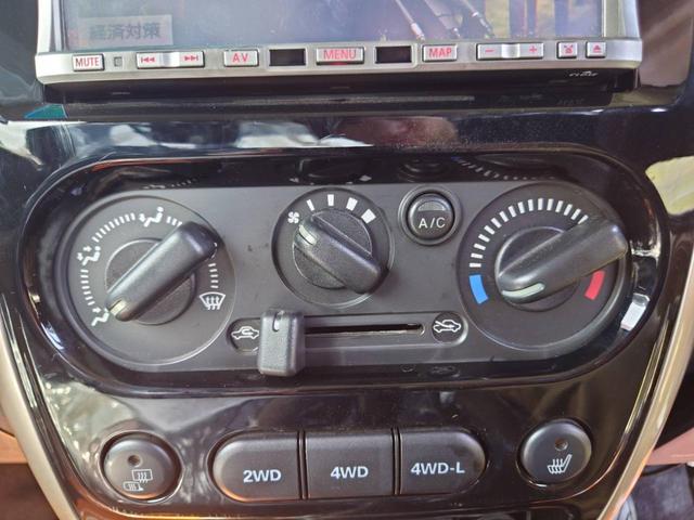ジムニー ランドベンチャー４ＷＤ　１０型５ＭＴ　ＨＤＤナビ　新車保証書　フルセグＴＶ　ドラレコ　ＥＴＣ　ＤＶＤ再生　ＣＤ　レザーシート　フォグライト　ターボ　ドアバイザー　電格ミラー　キーレス　革巻ハンドル　フロアマット　光軸調整ライト　ＡＢＳ（62枚目）