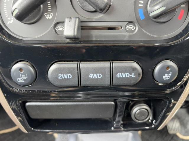 ジムニー ランドベンチャー４ＷＤ　１０型５ＭＴ　ＨＤＤナビ　新車保証書　フルセグＴＶ　ドラレコ　ＥＴＣ　ＤＶＤ再生　ＣＤ　レザーシート　フォグライト　ターボ　ドアバイザー　電格ミラー　キーレス　革巻ハンドル　フロアマット　光軸調整ライト　ＡＢＳ（64枚目）