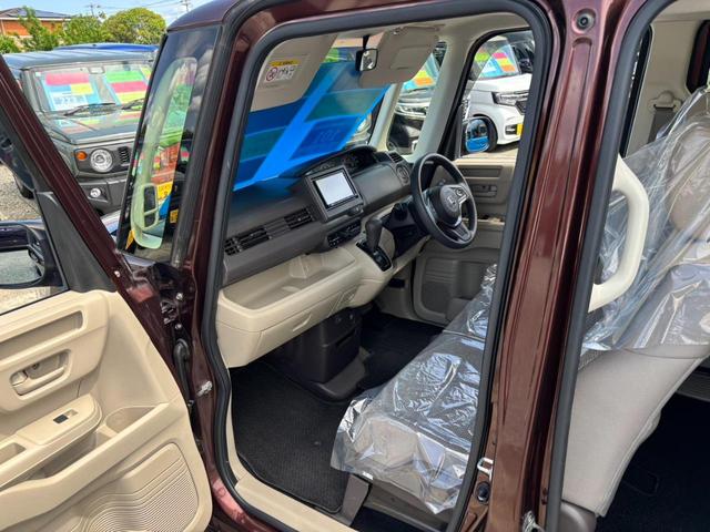 Ｎ－ＢＯＸ Ｇホンダセンシング　ＳＤナビ　衝突軽減ブレーキ　ＥＴＣ　レーン逸脱警報　バックカメラ　ＴＶ　Ｂｌｕｅｔｏｏｔｈ　ステリモ　クルーズコントロール　ＬＥＤヘッドライト　オートライト　オートハイビーム　社外１４ＡＷ　スマートキー　電格ミラー　ＣＤ（15枚目）