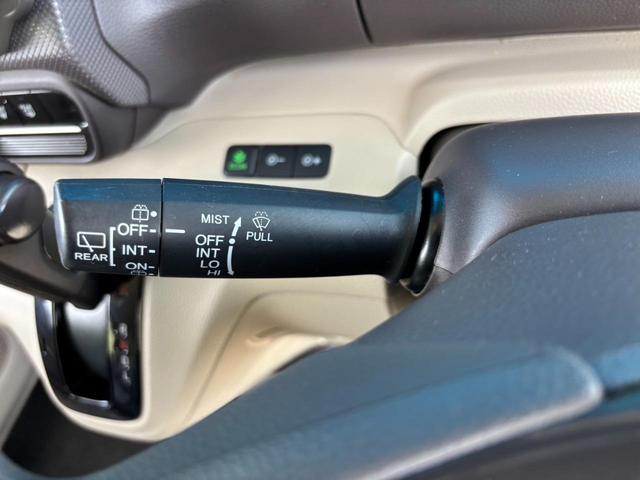 Ｎ－ＢＯＸ Ｇホンダセンシング　ＳＤナビ　衝突軽減ブレーキ　ＥＴＣ　レーン逸脱警報　バックカメラ　ＴＶ　Ｂｌｕｅｔｏｏｔｈ　ステリモ　クルーズコントロール　ＬＥＤヘッドライト　オートライト　オートハイビーム　社外１４ＡＷ　スマートキー　電格ミラー　ＣＤ（51枚目）