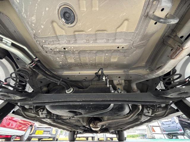 ワゴンＲスティングレー ハイブリッドＸ　ＳＤナビ　衝突軽減ブレーキ　前後ドラレコ　新車保証書　レーン逸脱警報　コーナーセンサー　Ｂｌｕｅｔｏｏｔｈ　フルセグＴＶ　バックカメラ　シートヒーター　ステリモ　ＬＥＤヘッドライト　ＬＥＤフォグ　オートハイビーム　ＤＶＤ再生　革巻ハンドル（46枚目）