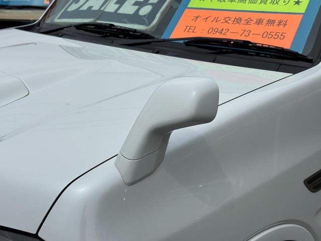 ジムニー ランドベンチャー　４ＷＤ　／１０型ＭＴ　車高調　リフトアップ　ＳＤナビ　ショートバンパー　社外マフラー　社外テール　ルーフキャリア　けん引フック　サイドガード　フルセグ　Ｂｌｕｅｔｏｏｔｈ　バックカメラ　ドラレコ　ＬＥＤライト　スコップ　マッドガード　フォグ（32枚目）