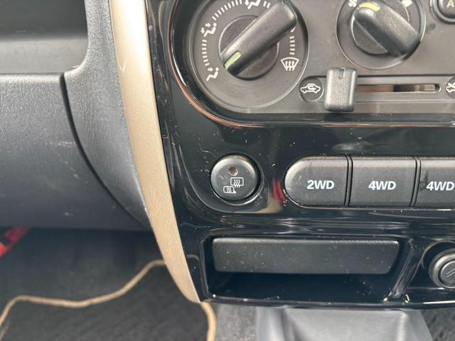 ジムニー ランドベンチャー　４ＷＤ　／１０型ＭＴ　車高調　リフトアップ　ＳＤナビ　ショートバンパー　社外マフラー　社外テール　ルーフキャリア　けん引フック　サイドガード　フルセグ　Ｂｌｕｅｔｏｏｔｈ　バックカメラ　ドラレコ　ＬＥＤライト　スコップ　マッドガード　フォグ（63枚目）