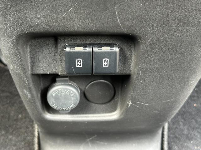 スペーシアカスタム ハイブリッドＸＳ　ＳＤナビ　両側パワードア　新車保証書　衝突軽減ブレーキ　コーナーセンサー　レーン逸脱警報　ハーフレザーシート　フルセグＴＶ　Ｂｌｕｅｔｏｏｔｈ　バックカメラ　ドラレコ　クルコン　シートヒーター　ＬＥＤヘッドライト　後席サーキュレーター（66枚目）