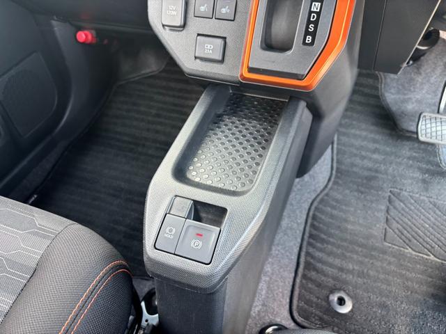 タフト Ｇターボ　衝突軽減ブレーキ　クルーズコントロール　コーナーセンサー　レーン逸脱警報　スカイルーフ　シートヒーター　電動Ｐブレーキ　オートブレーキホールド　ターボ　ＬＥＤライト　ＬＥＤフォグ　オートハイビーム　ルーフレール　ＵＳＢ入力　純正１５ＡＷ（57枚目）