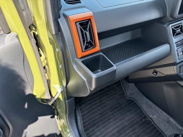 タフト Ｇターボ　衝突軽減ブレーキ　クルーズコントロール　コーナーセンサー　レーン逸脱警報　スカイルーフ　シートヒーター　電動Ｐブレーキ　オートブレーキホールド　ターボ　ＬＥＤライト　ＬＥＤフォグ　オートハイビーム　ルーフレール　ＵＳＢ入力　純正１５ＡＷ（69枚目）