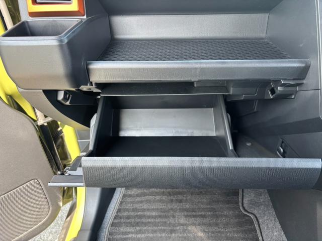 タフト Ｇターボ　衝突軽減ブレーキ　クルーズコントロール　コーナーセンサー　レーン逸脱警報　スカイルーフ　シートヒーター　電動Ｐブレーキ　オートブレーキホールド　ターボ　ＬＥＤライト　ＬＥＤフォグ　オートハイビーム　ルーフレール　ＵＳＢ入力　純正１５ＡＷ（71枚目）