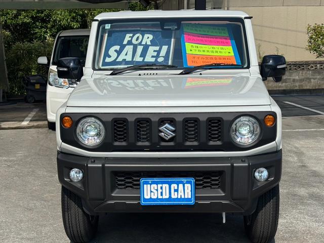 ジムニー ＸＣ　４ＷＤ　ＡＴ　届出済未使用車　衝突軽減ブレーキ　コーナーセンサー　レーン逸脱警報　クルーズコントロール　シートヒーター　ターボ　ＬＥＤヘッドライト　フォグ　純正１６ＡＷ　革巻ハンドル　スマートキー　電格ミラー　集中ドアロック　アイドリングストップ（2枚目）