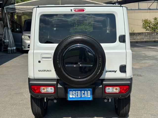 ジムニー ＸＣ　４ＷＤ　ＡＴ　届出済未使用車　衝突軽減ブレーキ　コーナーセンサー　レーン逸脱警報　クルーズコントロール　シートヒーター　ターボ　ＬＥＤヘッドライト　フォグ　純正１６ＡＷ　革巻ハンドル　スマートキー　電格ミラー　集中ドアロック　アイドリングストップ（8枚目）