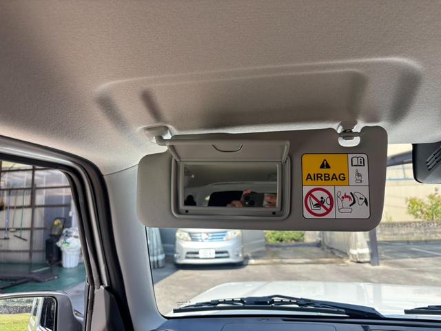ジムニー ＸＣ　４ＷＤ　ＡＴ　届出済未使用車　衝突軽減ブレーキ　コーナーセンサー　レーン逸脱警報　クルーズコントロール　シートヒーター　ターボ　ＬＥＤヘッドライト　フォグ　純正１６ＡＷ　革巻ハンドル　スマートキー　電格ミラー　集中ドアロック　アイドリングストップ（75枚目）