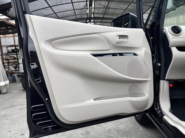 デイズ Ｊ　ＳＤナビ　新車保証書　Ｂｌｕｅｔｏｏｔｈ　ＴＶ　ＤＶＤ再生　キーレス　電格ミラー　フロアマット　光軸調整ライト　フルフラットシート　ベンチシート　エアコン　集中ドアロック　ＡＢＳ　レンタカーアップ　Ｐ／Ｗ　取説（65枚目）