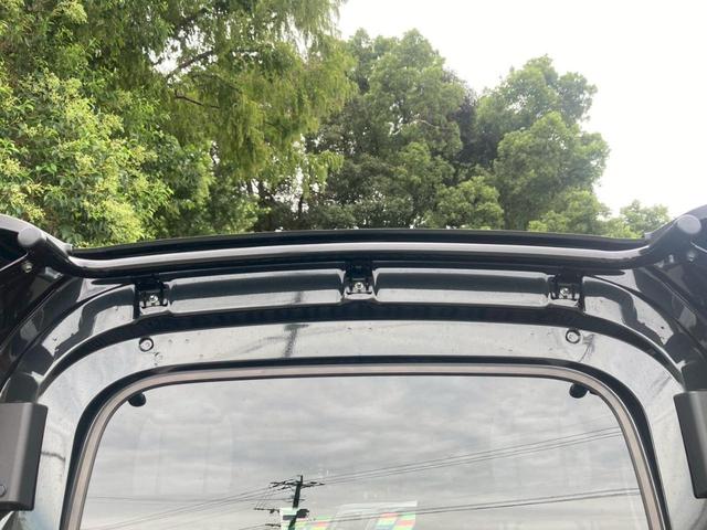 ハイゼットカーゴ デッキバンＧ　届出済未使用車　メモリーナビ／　衝突軽減装置　新車保証書　コーナーセンサー　ＴＶ　スマートキ　アイドリングストップ　レーン逸脱警報　オートライト　両側スライドドア　プッシュスタート　４人乗　頭上荷物入れ　集中ドアロック　電格ミラー　光軸調整ライト（38枚目）