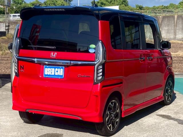 Ｎ－ＢＯＸカスタム Ｇ・Ｌターボホンダセンシング　純正８インチＳＤナビ　両側パワードア　新車保証書　衝突軽減ブレーキ　コーナーセンサー　レーン逸脱警報　Ｂｌｕｅｔｏｏｔｈ　フルセグＴＶ　バックカメラ　ＥＴＣ　ドラレコ　パドルシフト　クルコン　純正１５ＡＷ　革巻ハンドル（7枚目）