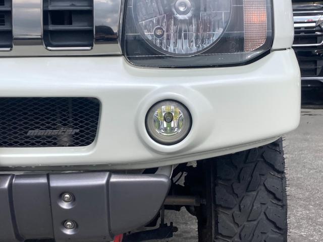 ジムニー ランドベンチャー４ＷＤ　１０型５ＭＴ／ＳＤナビ　リフトアップ　Ｂｌｕｅｔｏｏｔｈ　記録簿　社外マフラー　フルセグＴＶ　シートヒーター　キーレス　ステリモ　ターボ　電格ミラー　レザーシート　純正１６ＡＷ　ＥＴＣ　ＤＶＤ　革巻ハンドル　電格ミラー　背面タイヤカバー（31枚目）