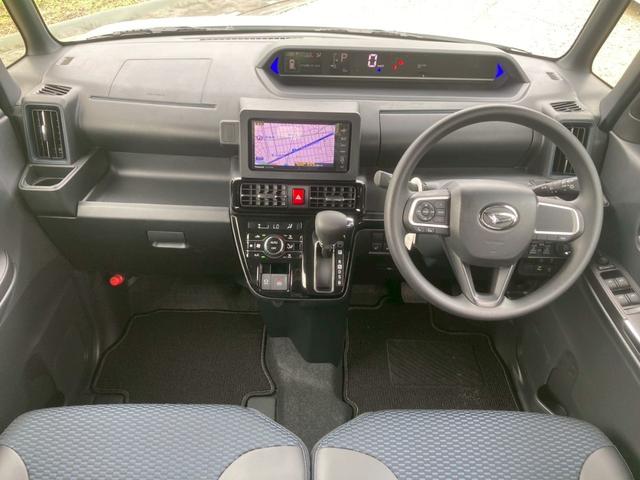 タント カスタムＸ　届出済未使用車　ＳＤナビ　衝突軽減ブレーキ　両側パワードア　Ｂｌｕｅｔｏｏｔｈ　フルセグＴＶ　バックカメラ　コーナーセンサー　レーン逸脱警報　シートヒーター　電動Ｐブレーキ　ＬＥＤヘッドライト　ＬＥＤフォグ　オートハイビーム　純正１４ＡＷ（9枚目）