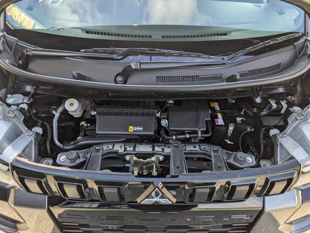 デリカミニ Ｇ　プレミアム　届出済未使用車　メモリーナビ　両側Ｐドア／　衝突軽減ブレーキ　コーナーセンサー　レーン逸脱警報　マイパイロット　フルセグＴＶ　クルコン　全方位カメラ　ハーフレザーシート　シートヒーター　ハンドルヒーター　電動Ｐブレーキ　デジタルインナーミラー（21枚目）