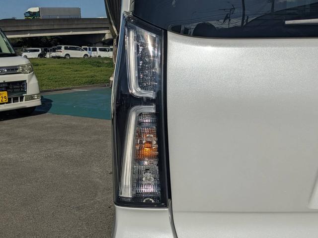 タント カスタムＸ　衝突軽減装置　両側パワードア　コーナーセンサー　レーン逸脱警報　ハーフレザーシート　シートヒーター　純正１４ＡＷ　電動Ｐブレーキ　フロアマット　オートハイビーム　ＬＥＤヘッドライト　ＬＥＤフォグ　左右シートバックテーブル　純正フルエアロ（24枚目）