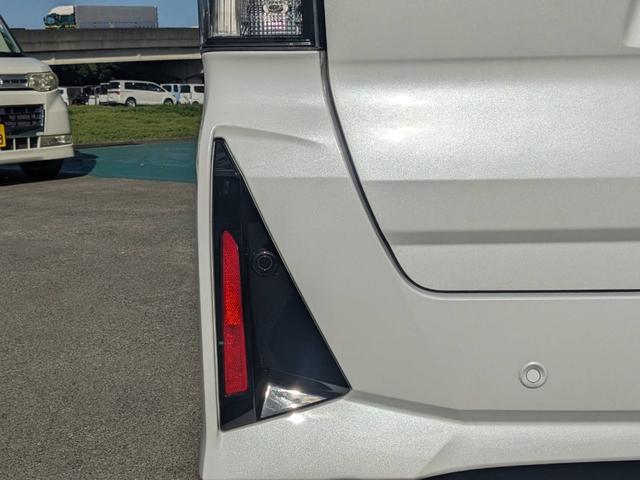 タント カスタムＸ　衝突軽減装置　両側パワードア　コーナーセンサー　レーン逸脱警報　ハーフレザーシート　シートヒーター　純正１４ＡＷ　電動Ｐブレーキ　フロアマット　オートハイビーム　ＬＥＤヘッドライト　ＬＥＤフォグ　左右シートバックテーブル　純正フルエアロ（26枚目）