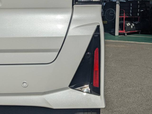 タント カスタムＸ　衝突軽減装置　両側パワードア　コーナーセンサー　レーン逸脱警報　ハーフレザーシート　シートヒーター　純正１４ＡＷ　電動Ｐブレーキ　フロアマット　オートハイビーム　ＬＥＤヘッドライト　ＬＥＤフォグ　左右シートバックテーブル　純正フルエアロ（27枚目）