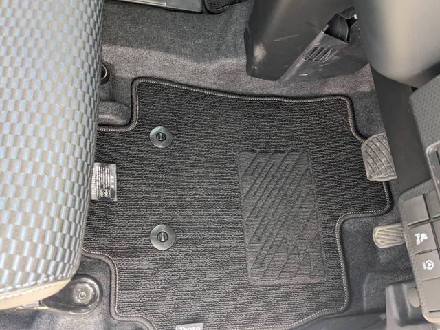タント カスタムＸ　衝突軽減装置　両側パワードア　コーナーセンサー　レーン逸脱警報　ハーフレザーシート　シートヒーター　純正１４ＡＷ　電動Ｐブレーキ　フロアマット　オートハイビーム　ＬＥＤヘッドライト　ＬＥＤフォグ　左右シートバックテーブル　純正フルエアロ（42枚目）