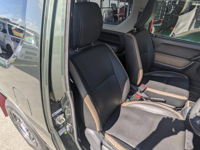 ジムニー ランドベンチャー　４ＷＤ　１０型ＡＴ／純正ナビ　フルセグＴＶ　Ｂｌｕｅｔｏｏｔｈ　バックカメラ　ＥＴＣ　ドラレコ　シートヒーター　レザーシート　ステリモ　革巻ハンドル　ターボ　背面タイヤ　ＤＶＤ再生　フォグライト　ＵＳＢ入力　電格ミラー　ドアバイザー　キーレス（14枚目）