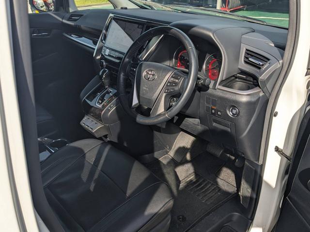 アルファード 2.5S Aパッケージ モデリスタエアロ サンルーフ 11インチナビ 両側パワードア フリップダウンモニター 衝突軽減装置 コーナーセンサー アルパインスタイルシートカバー ドラレコ フルセグTV Bluetooth ETC バックカメラ 新車保証書(12枚目)