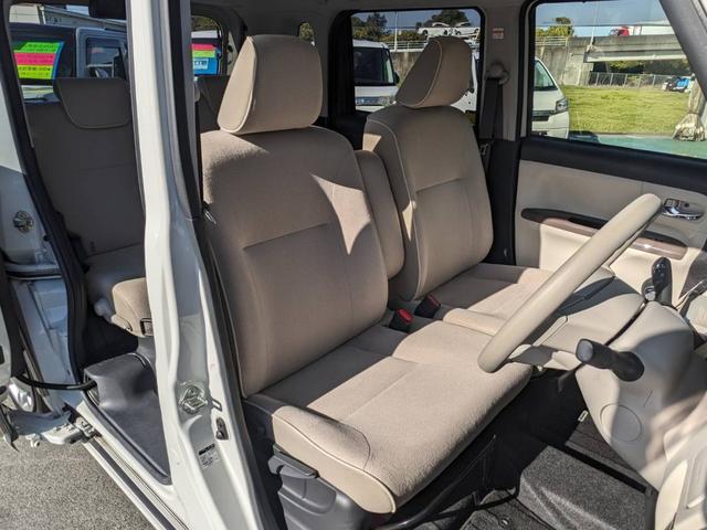 ムーヴキャンバス Ｇメイクアップリミテッド　ＳＡＩＩＩ　純正８インチナビ　衝突軽減ブレーキ　両側パワードア　コーナーセンサー　フロント＆サイドカメラ　フルセグ　Ｂｌｕｅｔｏｏｔｈ　ＨＤＭＩ接続　レーン逸脱警報　ＬＥＤヘッドライト　オートハイビーム　ＵＳＢ入力　スマートキー（13枚目）