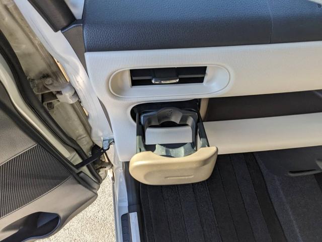 ムーヴキャンバス Ｇメイクアップリミテッド　ＳＡＩＩＩ　純正８インチナビ　衝突軽減ブレーキ　両側パワードア　コーナーセンサー　フロント＆サイドカメラ　フルセグ　Ｂｌｕｅｔｏｏｔｈ　ＨＤＭＩ接続　レーン逸脱警報　ＬＥＤヘッドライト　オートハイビーム　ＵＳＢ入力　スマートキー（71枚目）