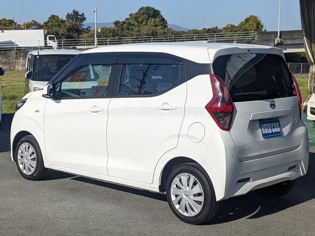 デイズ Ｂ　ＳＤナビ　衝突軽減ブレーキ　コーナーセンサー　Ｂｌｕｅｔｏｏｔｈ　バックカメラ　ＥＴＣ　キーレス　オートハイビーム　電格ミラー　レーン逸脱警報　アイドリングストップ　ドアバイザー　集中ドアロック　光軸調整ライト　ＡＢＳ　ＥＳＣ　盗難防止装置（8枚目）