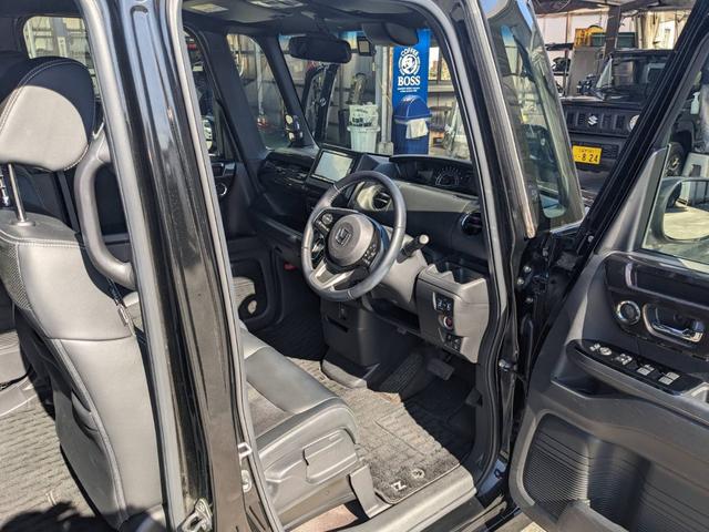 ★フロントシートは綺麗・清潔に仕上げております。オイル交換サービス中♪オイル交換＆定期点検無料（＊＾＿＾＊）九州運輸局長指定の自社工場あります（＊＾＿＾＊）当社の２級整備士にお任せください！！