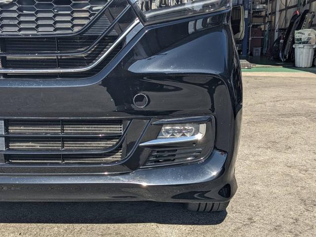 フォグライト（＾ｕ＾）ＬＥＤライトやＨＩＤライトに変更する事も出来ます☆彡光軸が高い！最近パッシングされるなど整備のご相談も受け付けてます♪ライトの高さ調整で解決します♪何でもご相談下さい（＊＾−＾＊