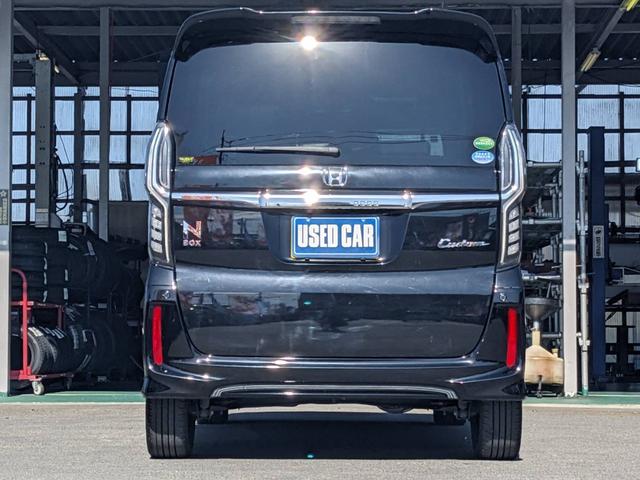 ★リアからの一枚です★鈑金塗装格安でご提供しております♪販売後のアフターフォローもお任せ下さい♪事故や故障のレッカーもしております！車検や１２ヵ月点検も実施出来ますのでお車全てお任せ下さい（＊＾−＾＊