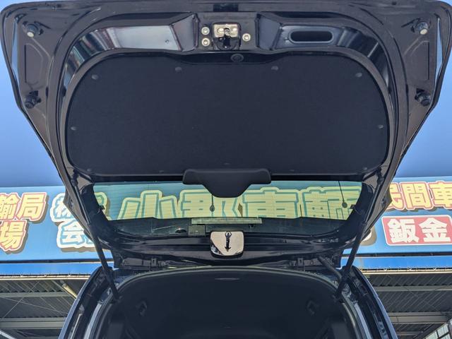 ★バックドアからの一枚です★鈑金塗装格安でご提供しております♪販売後のアフターフォローもお任せ下さい♪事故や故障のレッカーもしております！車検や１２ヵ月点検も実施出来ますのでお車全てお任せ下さい！