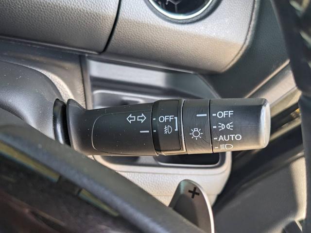 ★スイッチ部！ハンドル擦れもなくメーターまわりもすっきりしております。ガラスも広く視界も良くなり運転しやすいコンディションになっております（＾−＾）もちろんエアバックも付いてます！！