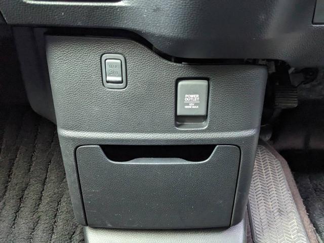 ★電源ソケットです★社外品の取付部品は多数ご準備しております！！是非一度ご相談下さい（＊＾＾）ｖ