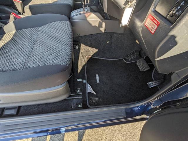 ジムニー ＸＧ　４ＷＤ　１０型ＡＴ　ワンオーナー　背面タイヤ　キーレス　ターボ　ドアバイザー　フェンダーミラー　ミラーヒーター　光軸調整ライト　集中ドアロック　エアコン　パワステ　パワーウィンドウ（62枚目）