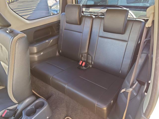 ジムニー ランドベンチャー　４ＷＤ　１０型ＡＴ　ワンオーナー　ＳＤナビ　シートヒーター　Ｂｌｕｅｔｏｏｔｈ　フルセグＴＶ　ＥＴＣ　レザーシート　フォグライト　ＤＶＤ再生　キーレス　ターボ　ドアバイザー　背面タイヤカバー　純正１６ＡＷ　革巻ハンドル　フェンダーミラー（18枚目）