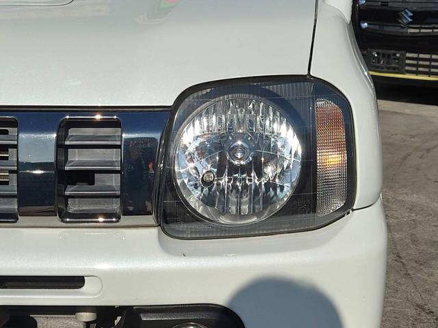 ジムニー ランドベンチャー　４ＷＤ　１０型ＡＴ　ワンオーナー　ＳＤナビ　シートヒーター　Ｂｌｕｅｔｏｏｔｈ　フルセグＴＶ　ＥＴＣ　レザーシート　フォグライト　ＤＶＤ再生　キーレス　ターボ　ドアバイザー　背面タイヤカバー　純正１６ＡＷ　革巻ハンドル　フェンダーミラー（28枚目）