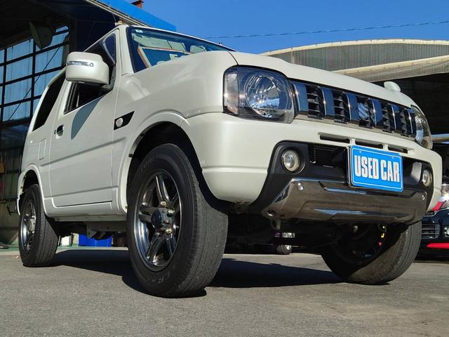 ジムニー ランドベンチャー　４ＷＤ　１０型ＡＴ　ワンオーナー　ＳＤナビ　シートヒーター　Ｂｌｕｅｔｏｏｔｈ　フルセグＴＶ　ＥＴＣ　レザーシート　フォグライト　ＤＶＤ再生　キーレス　ターボ　ドアバイザー　背面タイヤカバー　純正１６ＡＷ　革巻ハンドル　フェンダーミラー（34枚目）