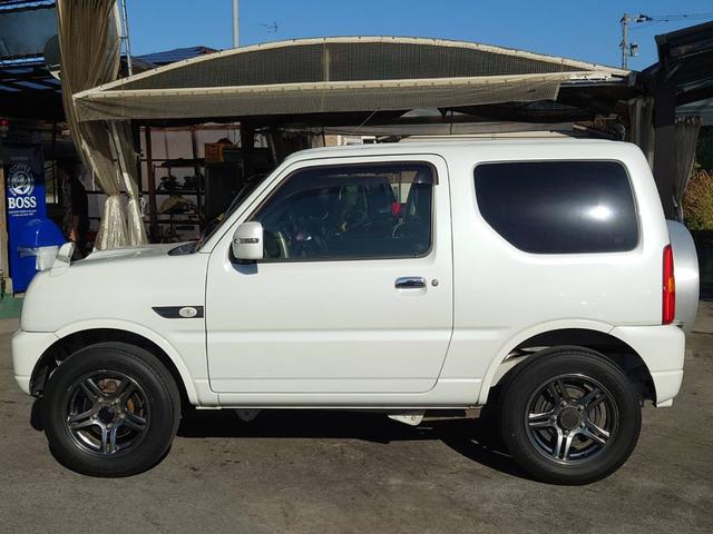 ジムニー ランドベンチャー　４ＷＤ　１０型ＡＴ　ワンオーナー　ＳＤナビ　シートヒーター　Ｂｌｕｅｔｏｏｔｈ　フルセグＴＶ　ＥＴＣ　レザーシート　フォグライト　ＤＶＤ再生　キーレス　ターボ　ドアバイザー　背面タイヤカバー　純正１６ＡＷ　革巻ハンドル　フェンダーミラー（39枚目）