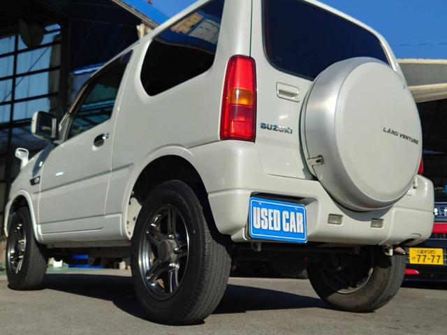 ジムニー ランドベンチャー　４ＷＤ　１０型ＡＴ　ワンオーナー　ＳＤナビ　シートヒーター　Ｂｌｕｅｔｏｏｔｈ　フルセグＴＶ　ＥＴＣ　レザーシート　フォグライト　ＤＶＤ再生　キーレス　ターボ　ドアバイザー　背面タイヤカバー　純正１６ＡＷ　革巻ハンドル　フェンダーミラー（47枚目）