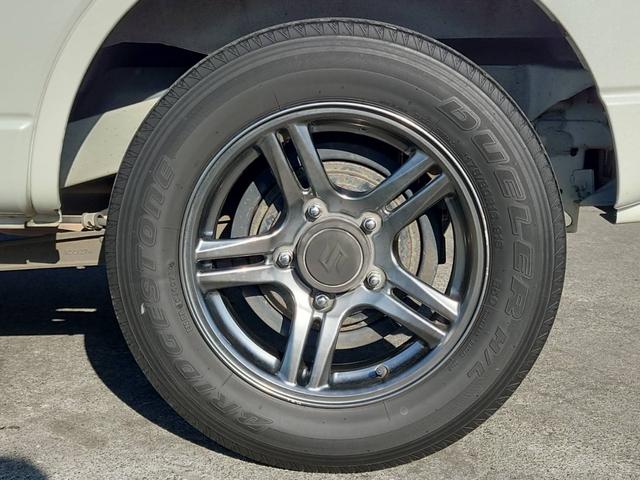 ジムニー ランドベンチャー　４ＷＤ　１０型ＡＴ　ワンオーナー　ＳＤナビ　シートヒーター　Ｂｌｕｅｔｏｏｔｈ　フルセグＴＶ　ＥＴＣ　レザーシート　フォグライト　ＤＶＤ再生　キーレス　ターボ　ドアバイザー　背面タイヤカバー　純正１６ＡＷ　革巻ハンドル　フェンダーミラー（52枚目）